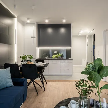 Aboutartapartments - By The River דירה *