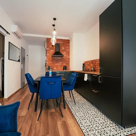 Aboutartapartments - By The River דירה *