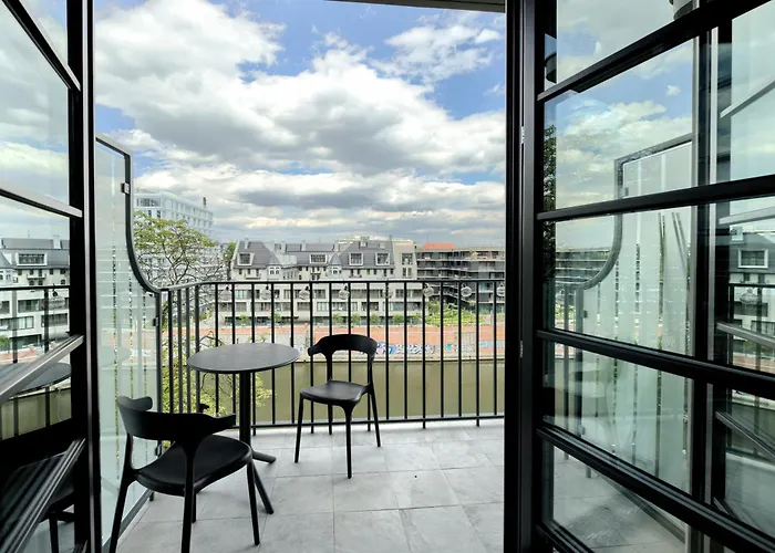 Aboutartapartments - By The River * Wrocław