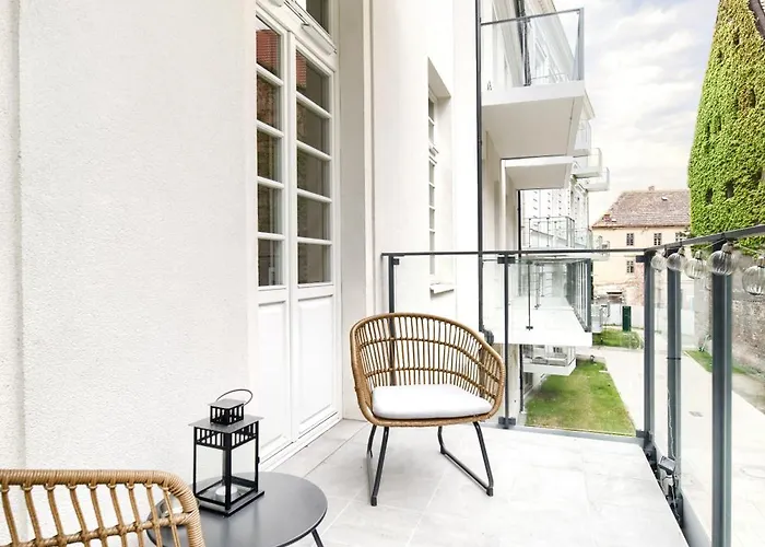 Aboutartapartments - By The River Appartement