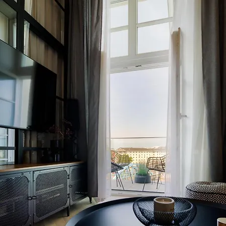 Aboutartapartments - By The River Appartement *