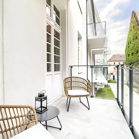 Aboutartapartments - By The River Appartement